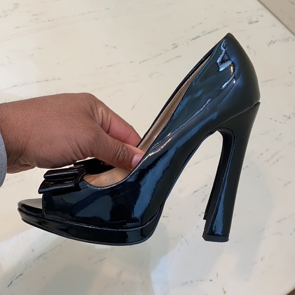 Charlotte Russe Peep Toe Heels Size 7 Black - Picture 10 of 14